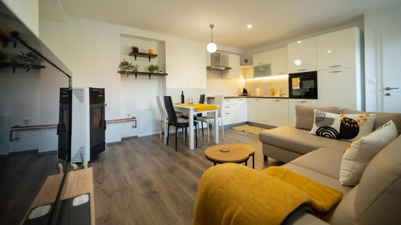 Gogo Apartman Delnice Kültér fotó
